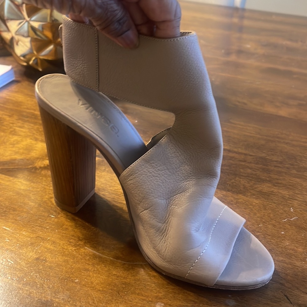 Beautiful tan leather sandals by VINCE with wooden heels and ankle straps!!!